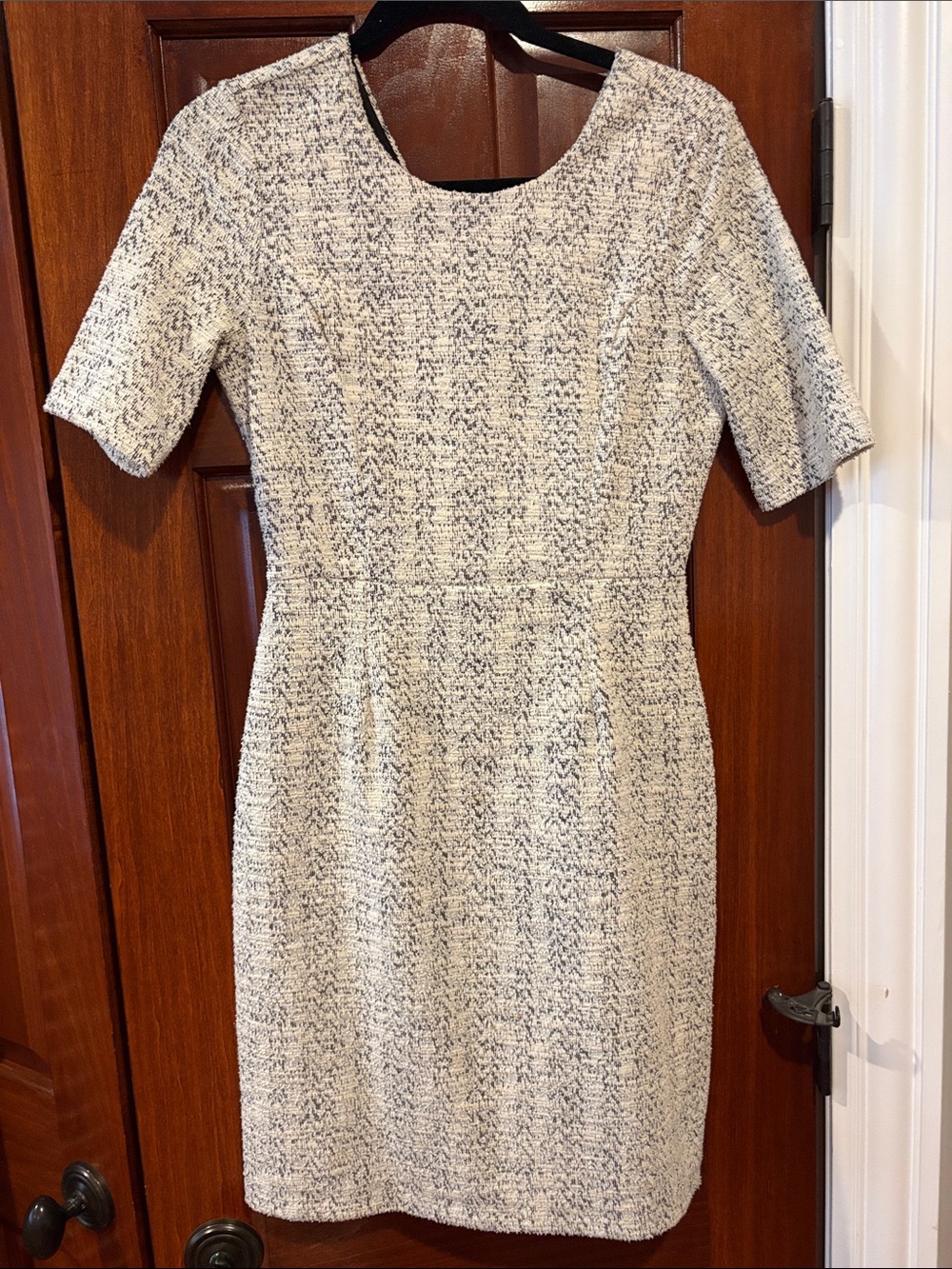 Banana Republic Ivory Textured Short-Sleeve Sheath Dress